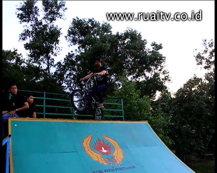 Rider BMX Free Style - Ruai TV