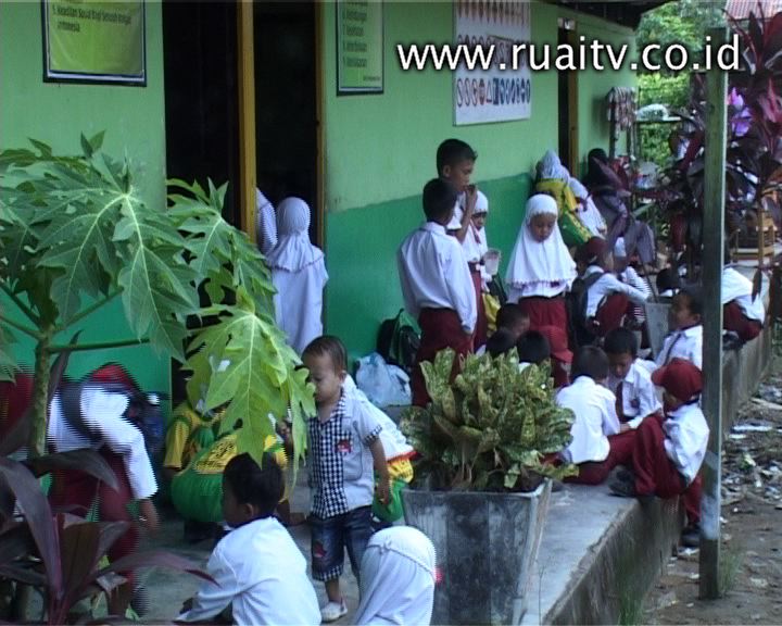 Anak SD - Pelajar - Sekolah - Ruai TV