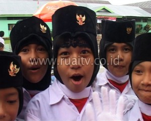 Pacu Nasionalisme melalui lomba upacara bendera