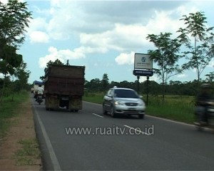warga dambakan lampu penerangan jalan
