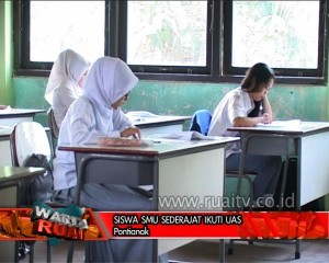 SISWA SMU SEDERAJAT IKUTI UAS