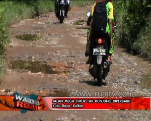 JALAN MEGA TIMUR TAK KUNJUNG DIPERBAIKI