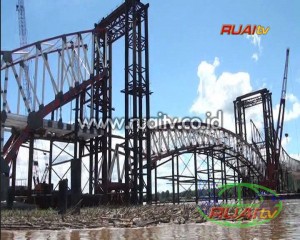 PENGERJAAN JEMBATAN TAYAN SUDAH 85 PERSEN