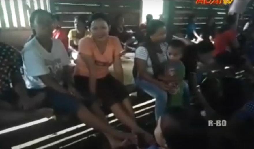 Tradisi nyapat gawai dan mulang buah di Nanga Mahap, Kabupaten Sekadau. Foto: DOK/ruai.tv