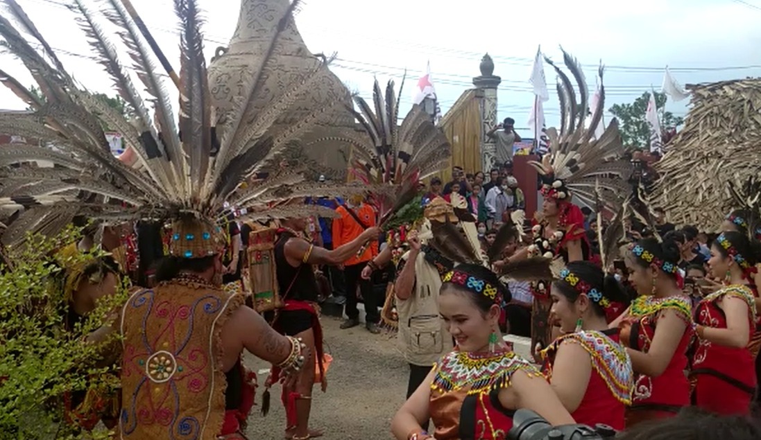 dayak bakati bengkayang