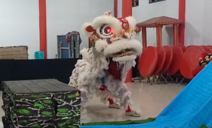 atraksi barongsai