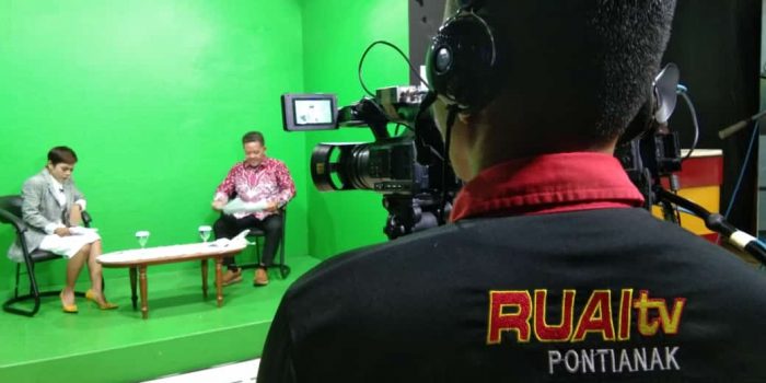 Bupati Sanggau Paolus Hadi