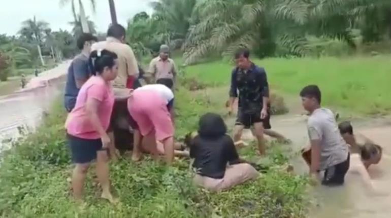 tenggelam di parit PTPN Ngabang_ruai.tv