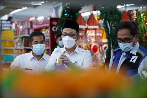 Sidak di Swalayan Pontianak, Tim Temukan Kemasan Rusak Masih Terpajang