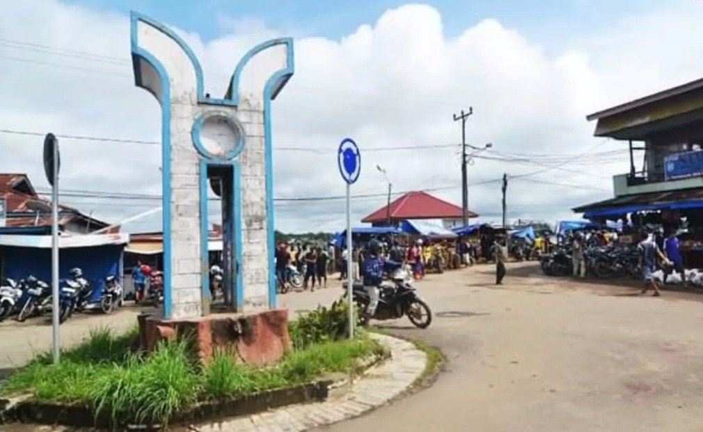 Tugu Jam Sekadau