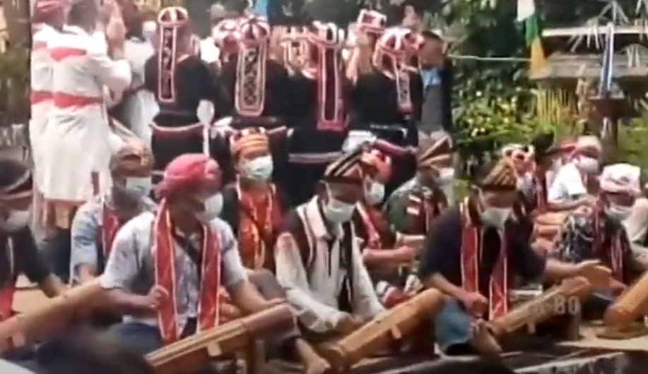 seni tradisional