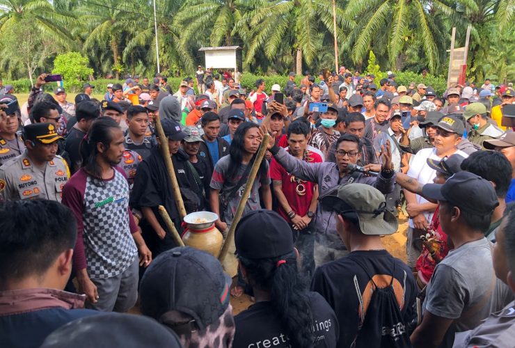 segel perusahaan