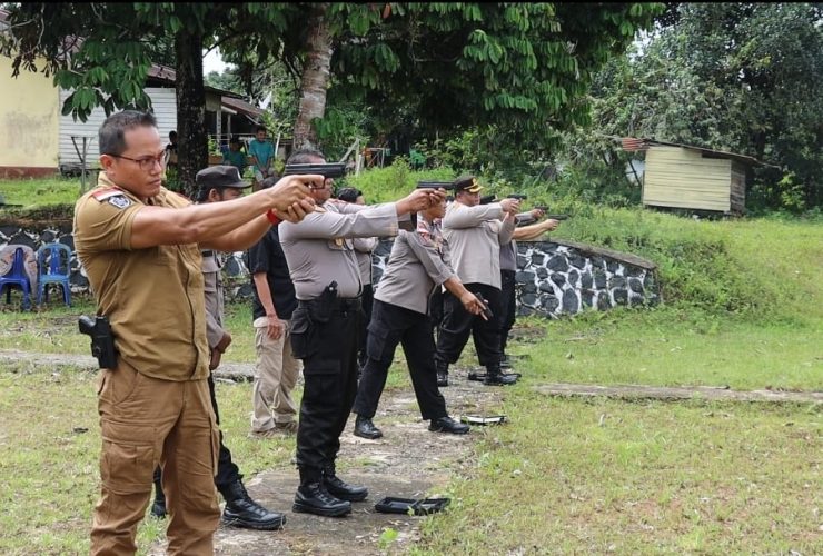 latihan menembak