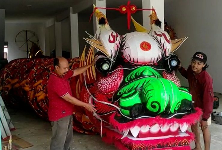naga raksasa