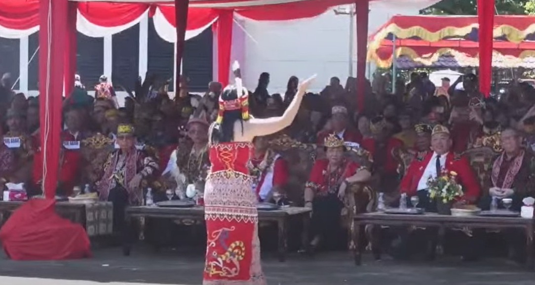 karnaval Dayak