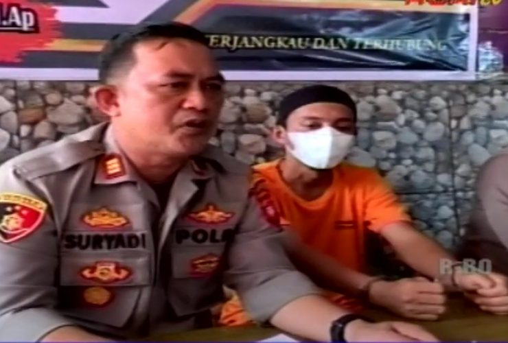 bakar pabrik karet